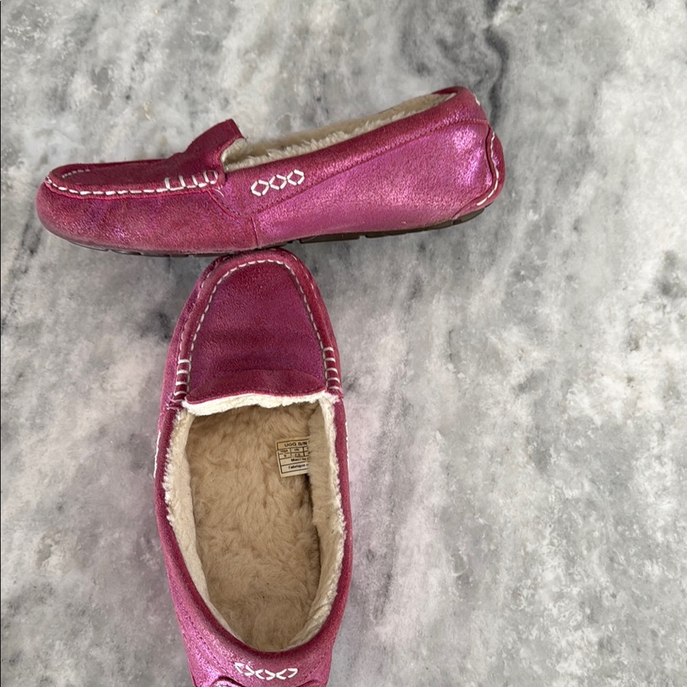 Pink Metallic Loafers with Faux Fur Lining